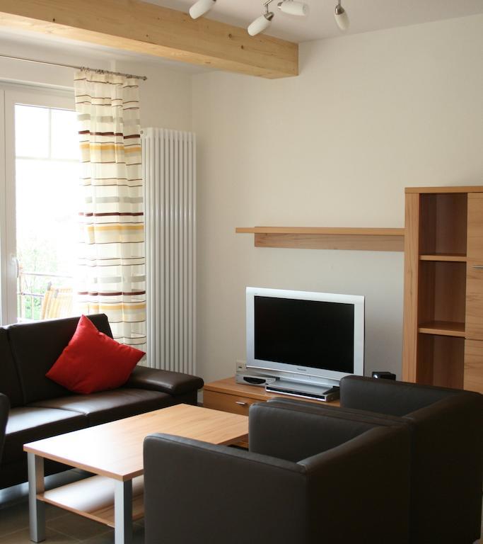 Weingut Goeres Hotel Briedel Room photo