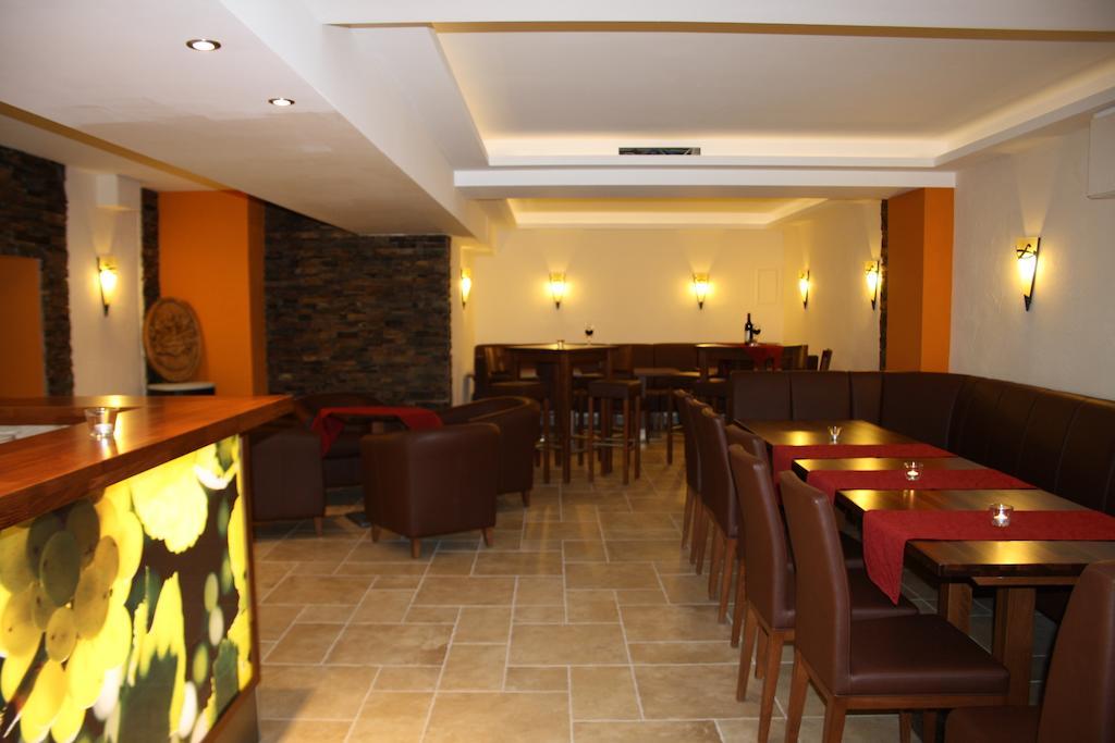 Weingut Goeres Hotel Briedel Room photo